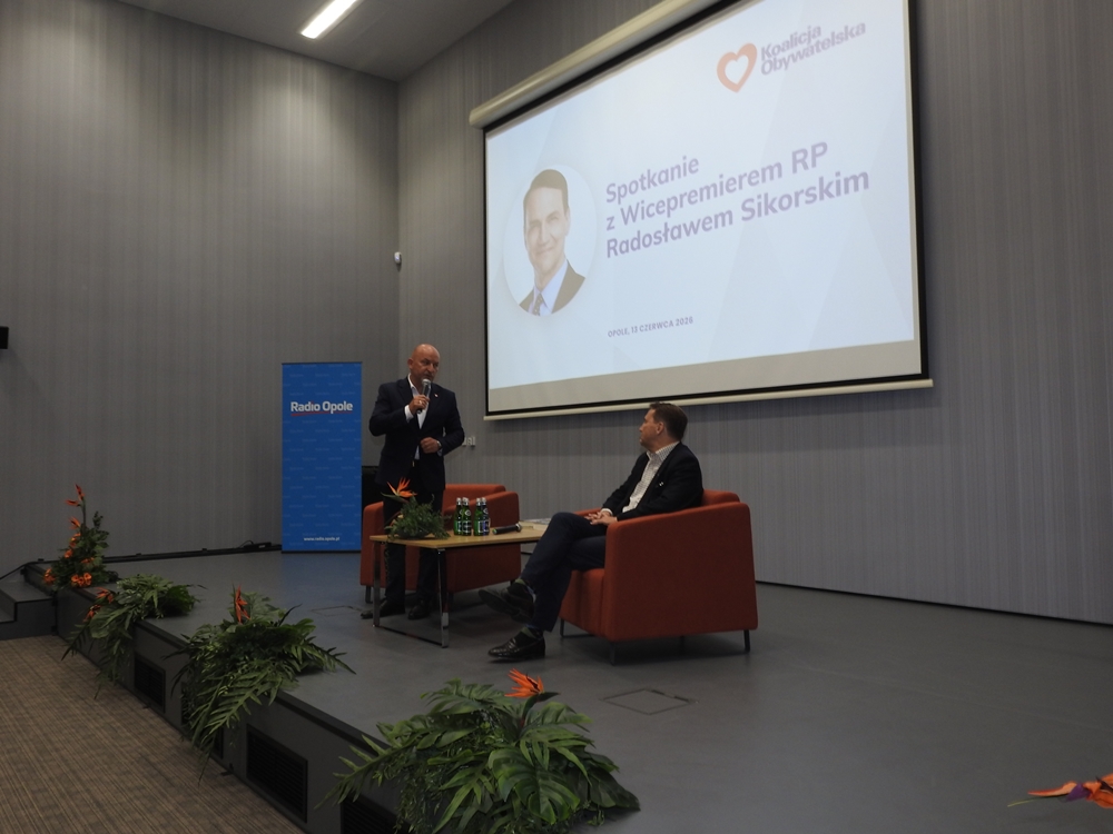 Sikorski w Opolu. Po rozmowach z działaczami KO czas na Festiwal Książki