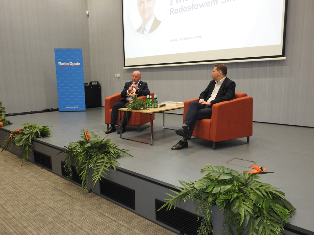 Sikorski w Opolu. Po rozmowach z działaczami KO czas na Festiwal Książki