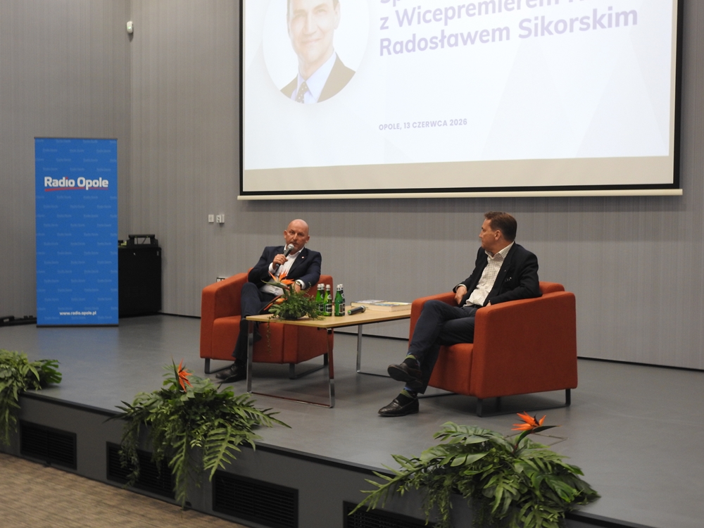 Sikorski w Opolu. Po rozmowach z działaczami KO czas na Festiwal Książki