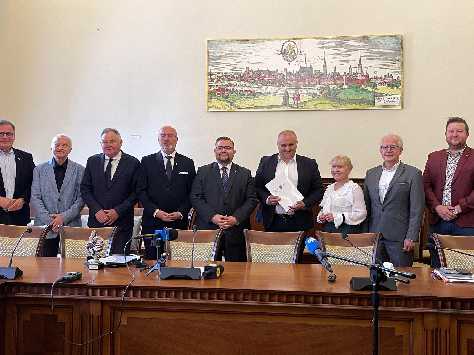 Blisko 92 miliony złotych na odbudowę po powodzi. Powiat nyski z największym wsparciem w regionie