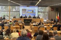 Absolutorium z mocnym mandatem. Zarząd województwa podsumował rok rekordów, inwestycji i spłaconego długu Absolutorium z mocnym mandatem. Zarząd województwa podsumował rok rekordów, inwestycji i spłaconego długu