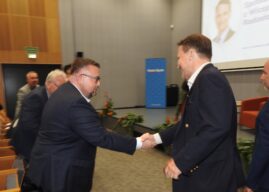 Sikorski w Opolu. Po rozmowach z działaczami KO czas na Festiwal Książki