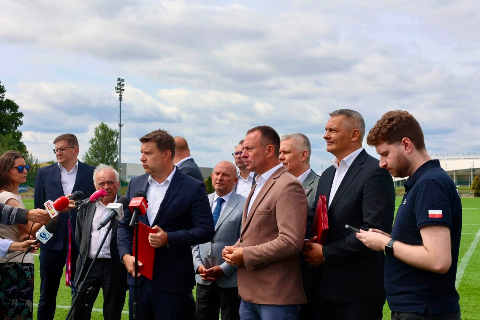 Kolejne miliony dla sportu. Boiska i szatnie zmieniają oblicze Opolszczyzny