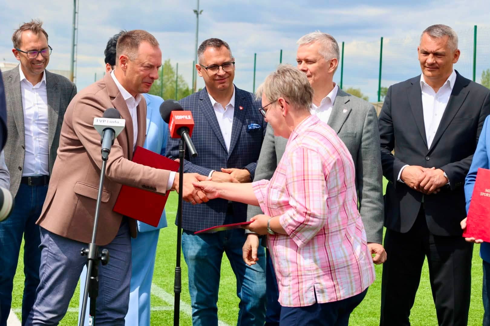 Kolejne miliony dla sportu. Boiska i szatnie zmieniają oblicze Opolszczyzny