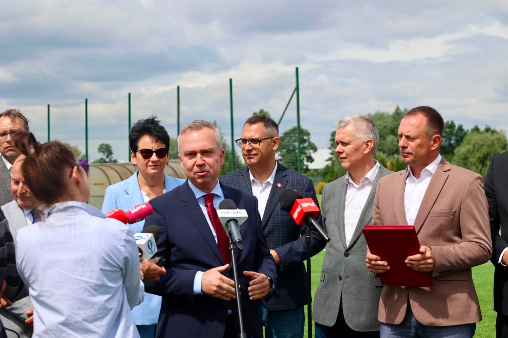 Kolejne miliony dla sportu. Boiska i szatnie zmieniają oblicze Opolszczyzny