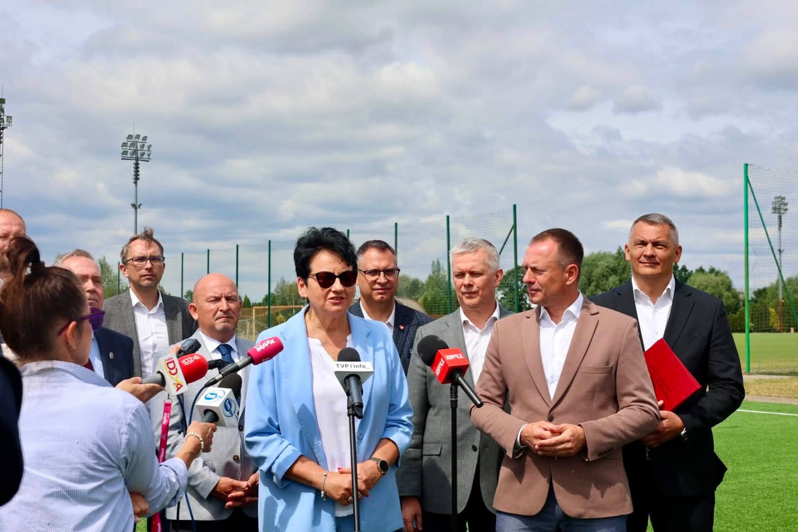 Kolejne miliony dla sportu. Boiska i szatnie zmieniają oblicze Opolszczyzny