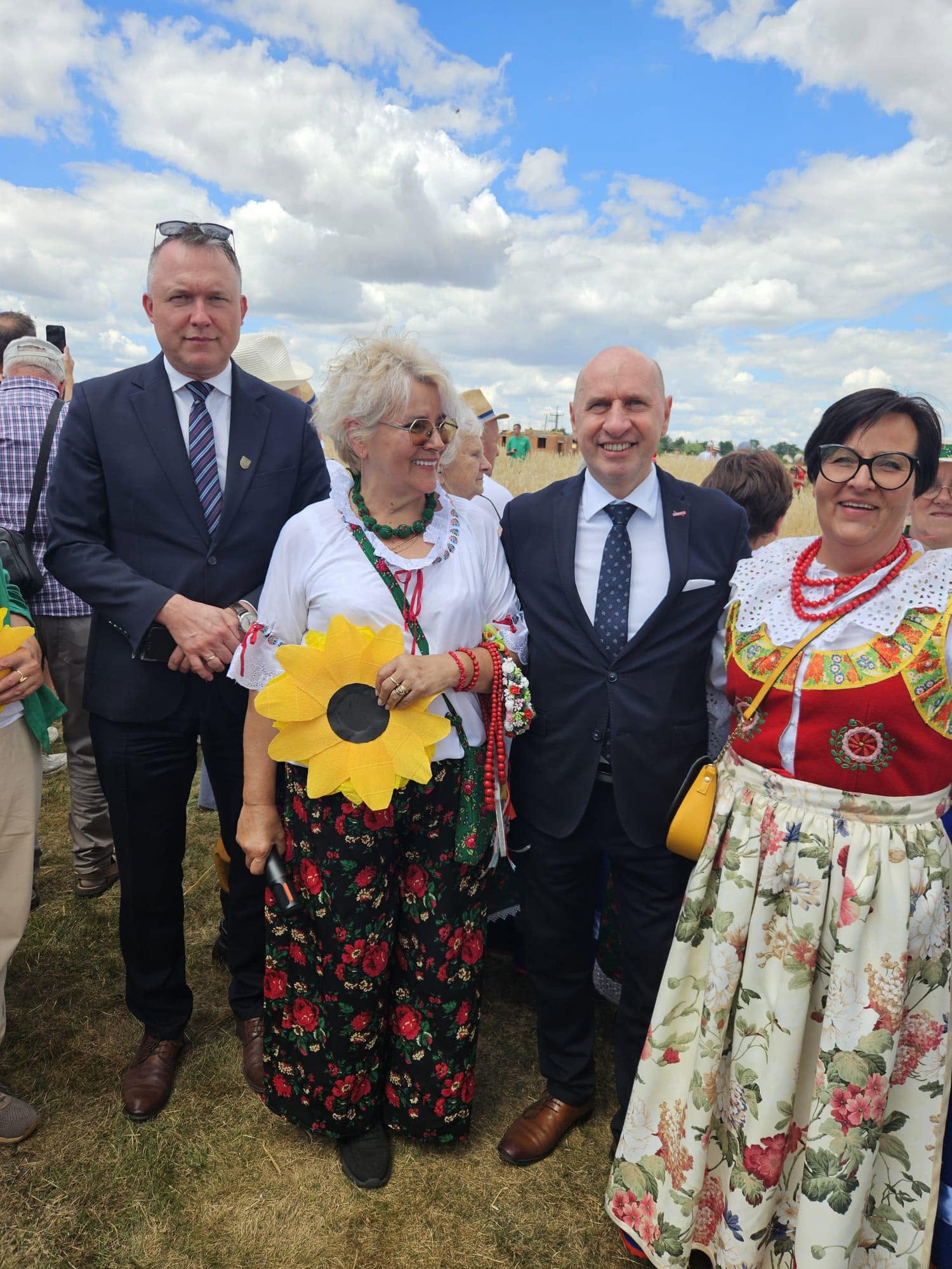 Złota Kosa znów poszła w ruch. W Piątkowicach żniwowali tak, jak przed laty