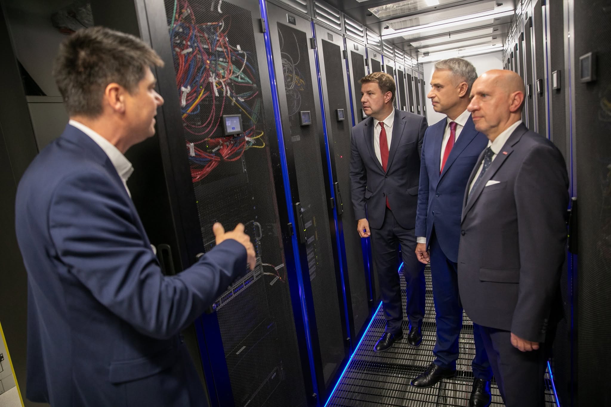 Zamiast własnej serwerowni za miliony. Opolskie firmy dostaną technologię „na wynajem”