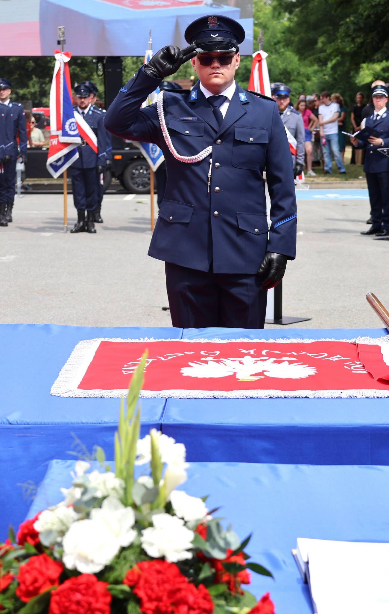 Święto munduru, ale przede wszystkim ludzi. Opolska Policja świętowała w Krapkowicach