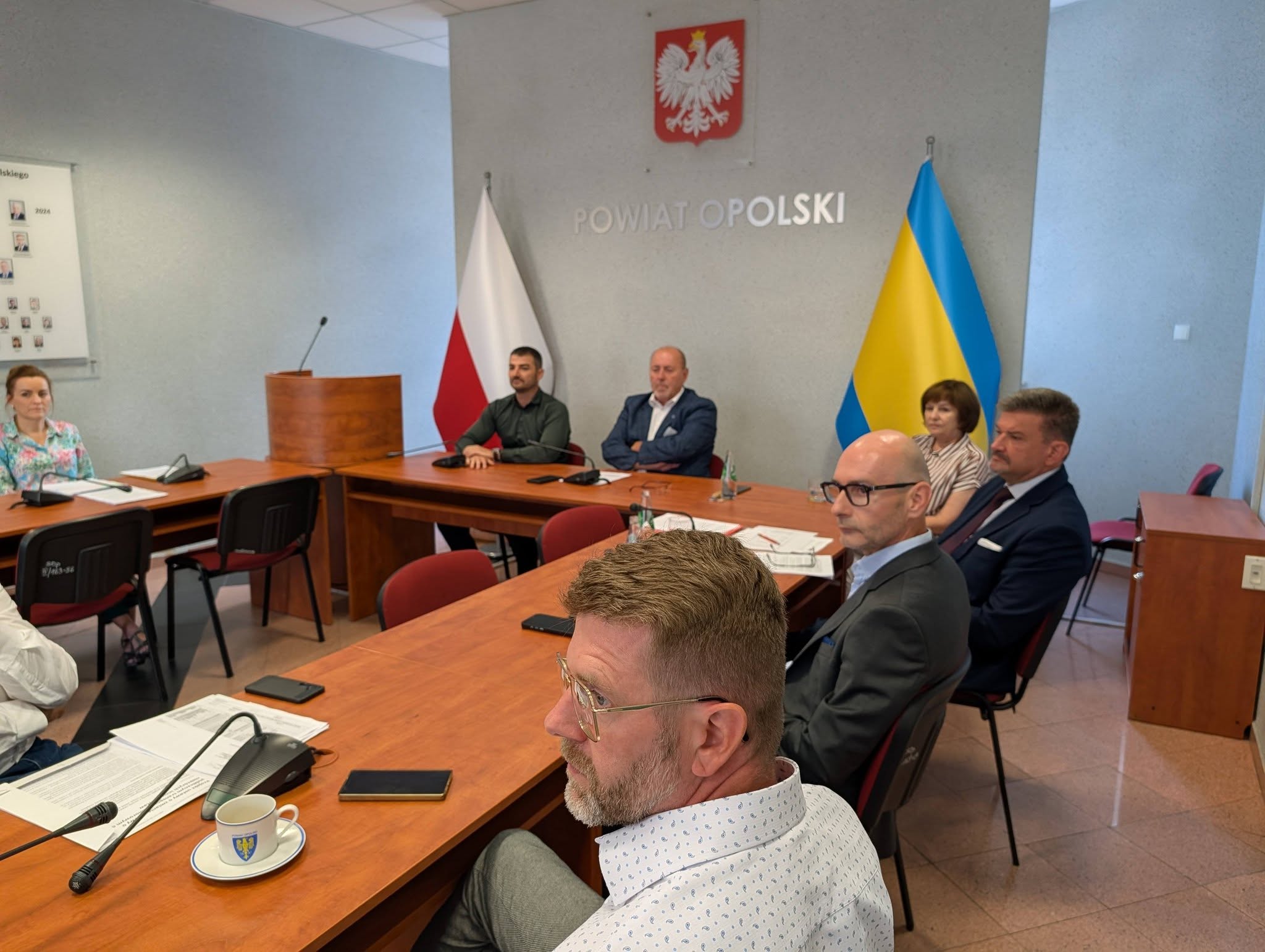 Autobusy po nowemu. Powiat Opolski i gminy nie chcą zostać na przystanku