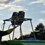Kolorowe niebo zn&oacute;w nad Paczkowem. Balony wracają do rywalizacji po wietrznym falstarcie