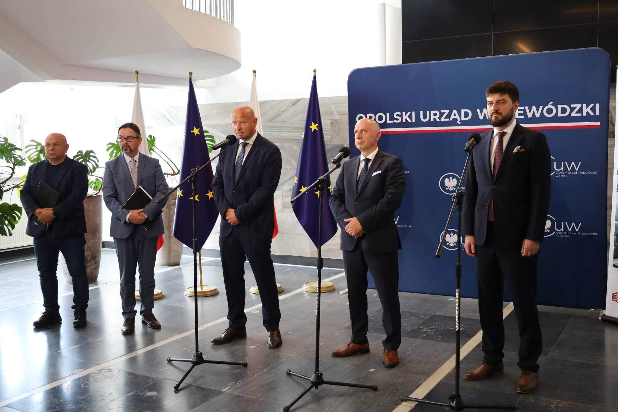 23 miliardy złotych na bezpieczeństwo. Samorządy i firmy będą mogły sięgnąć po nieoprocentowane pożyczki