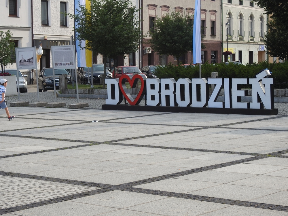 Dobrodzień biegał, śpiewał i świętował. Lombard porwał tłumy, a finał jeszcze przed mieszkańcami