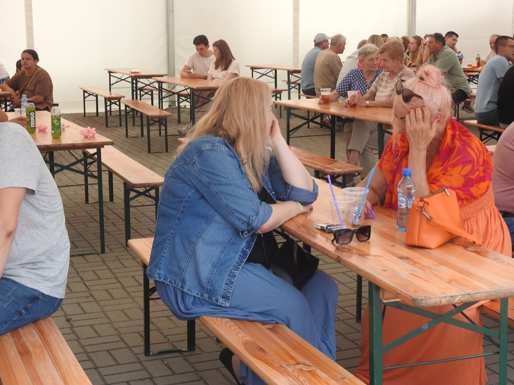Dobrodzień biegał, śpiewał i świętował. Lombard porwał tłumy, a finał jeszcze przed mieszkańcami
