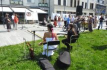 &bdquo;Patrzę na swoje zdjęcie i widzę dom&rdquo;. W centrum Opola stanęły portrety Polek, kt&oacute;re noszą Kresy w sercu