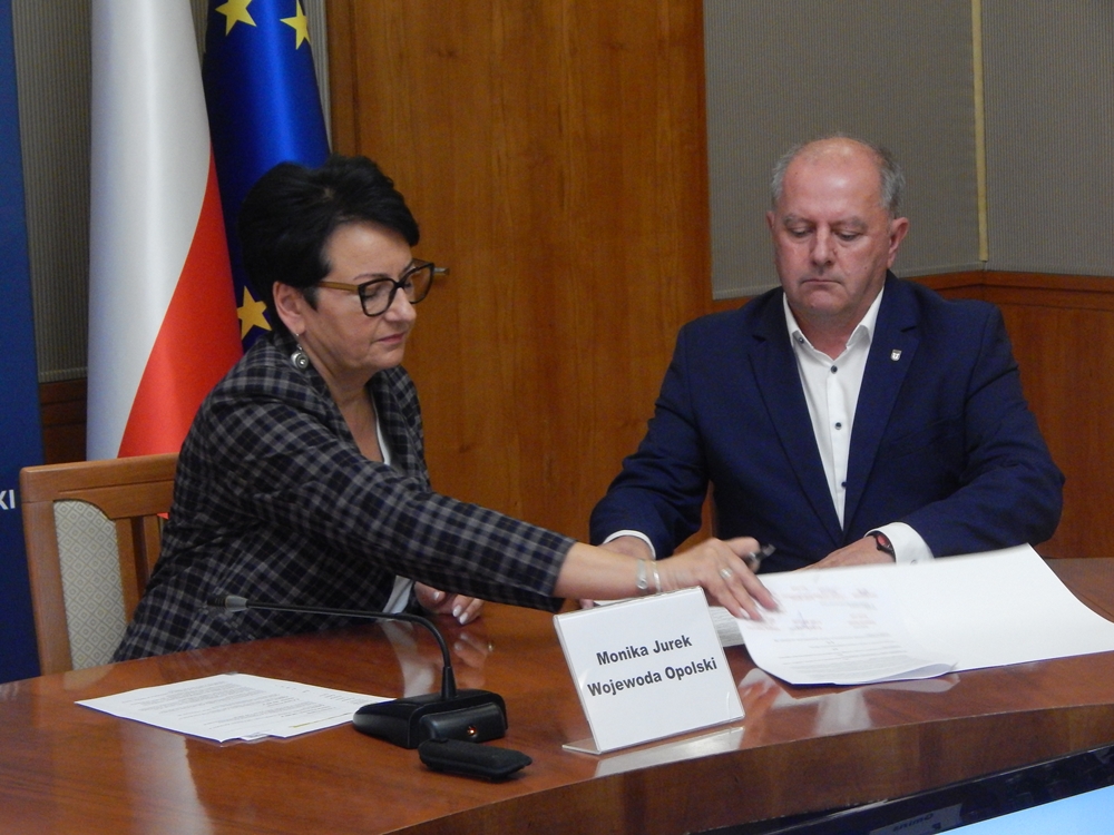 Ponad 5 mln zł na odbudowę po powodzi. Kolejne umowy podpisane z samorządami