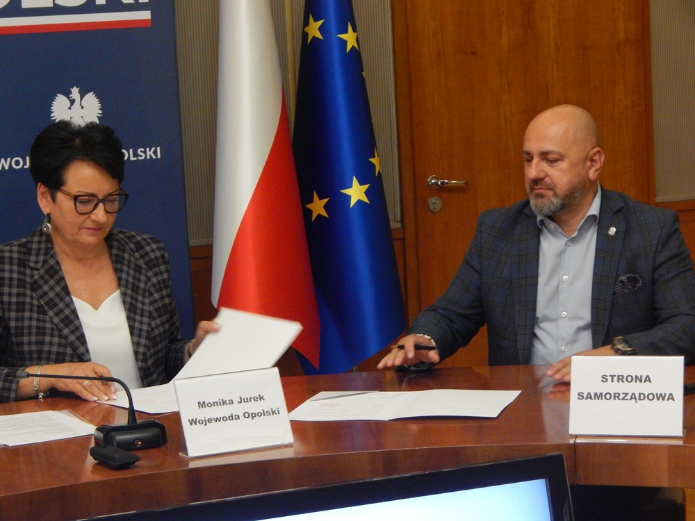 Ponad 5 mln zł na odbudowę po powodzi. Kolejne umowy podpisane z samorządami