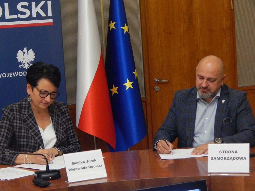 Ponad 5 mln zł na odbudowę po powodzi. Kolejne umowy podpisane z samorządami