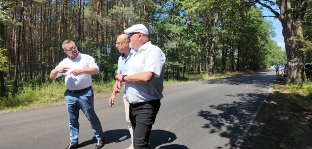 Dwie ważne drogi w gminie Turawa już po remoncie. Skorzystają mieszkańcy i tysiące turystów Dwie ważne drogi w gminie Turawa już po remoncie. Skorzystają mieszkańcy i tysiące turystów