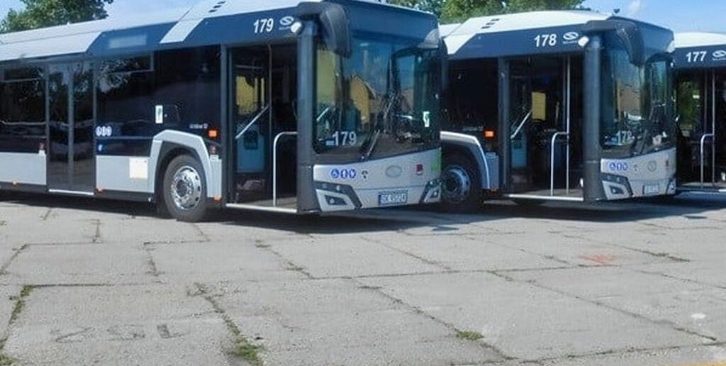 Kędzierzyn-Koźle przyspiesza elektryczną rewolucję. Już sześć autobusów bez spalin na ulicach miasta Kędzierzyn-Koźle przyspiesza elektryczną rewolucję. Już sześć autobusów bez spalin na ulicach miasta