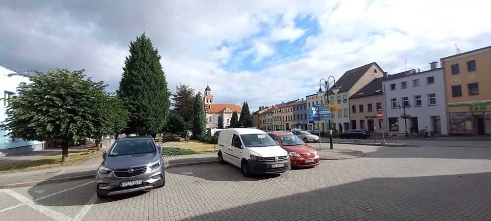 Rynek w Pr&oacute;szkowie przed wielką zmianą. Pojechaliśmy zobaczyć, jak wygląda dziś [ZDJĘCIA]