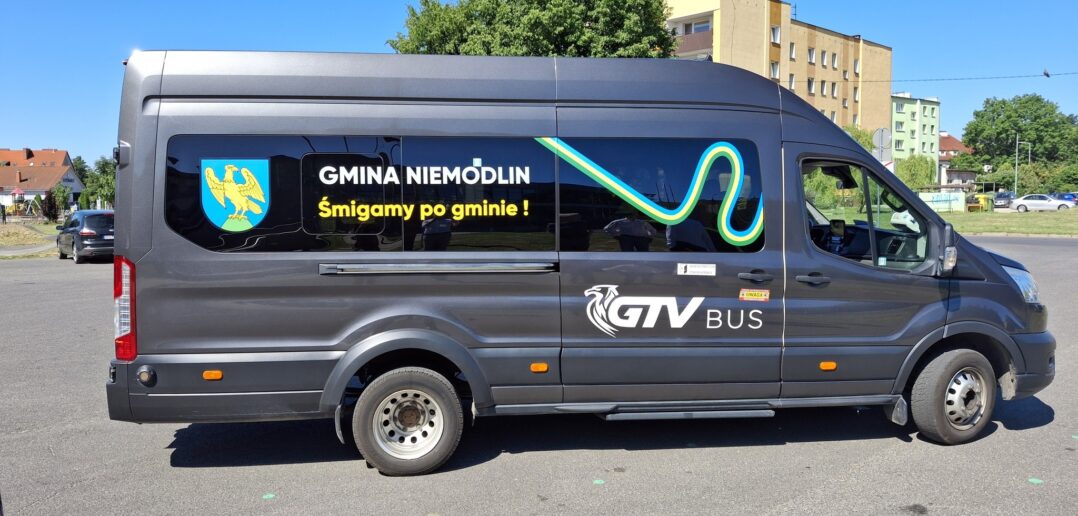 Cztery autobusy, których nie będzie trzeba zapewnić. Weto Nawrockiego szczególnie boli takie regiony jak Opolszczyzna Cztery autobusy, których nie będzie trzeba zapewnić. Weto Nawrockiego szczególnie boli takie regiony jak Opolszczyzna