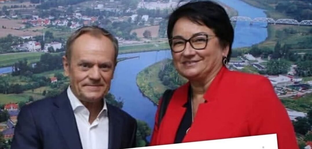 Komarzyński rzucił kamień. Długo nie trzeba było czekać, aż ustawi się kolejka chętnych do sprawdzenia, czy można nim rzucić jeszcze raz