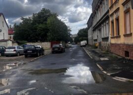 Głuchołazy po ulewie. Woda opadła, polityczna fala jeszcze nie