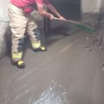 Głuchołazy po potężnej ulewie. Woda zalała DK40, są zalane piwnice