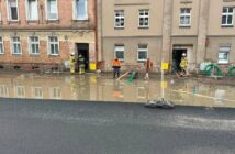 Głuchołazy po potężnej ulewie. Woda zalała DK40, są zalane piwnice