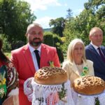 Chleb, korony, stare traktory i plecak ewakuacyjny. Opolszczyzna świętuje plony