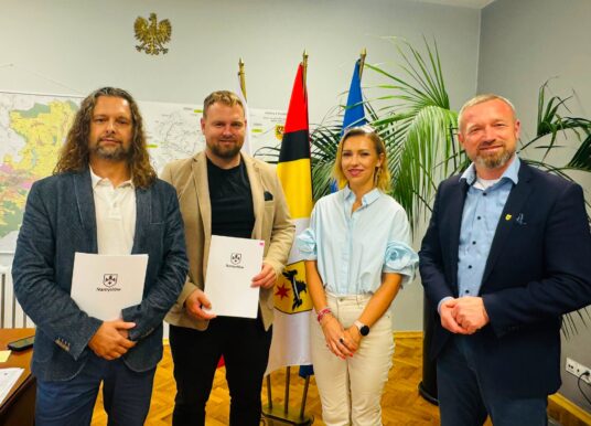 Namysłów inwestuje ponad 11 mln zł. Schronienie, transport zeroemisyjny, przystanki i Bike&Ride