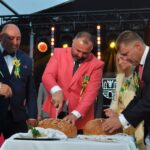 Chleb, korony, stare traktory i plecak ewakuacyjny. Opolszczyzna świętuje plony
