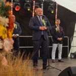 Chleb, korony, stare traktory i plecak ewakuacyjny. Opolszczyzna świętuje plony