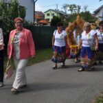 Chleb, korony, stare traktory i plecak ewakuacyjny. Opolszczyzna świętuje plony