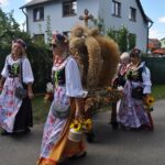 Chleb, korony, stare traktory i plecak ewakuacyjny. Opolszczyzna świętuje plony