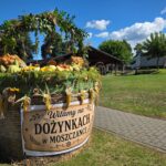 Chleb, korony, stare traktory i plecak ewakuacyjny. Opolszczyzna świętuje plony