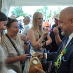Chleb, korony, stare traktory i plecak ewakuacyjny. Opolszczyzna świętuje plony