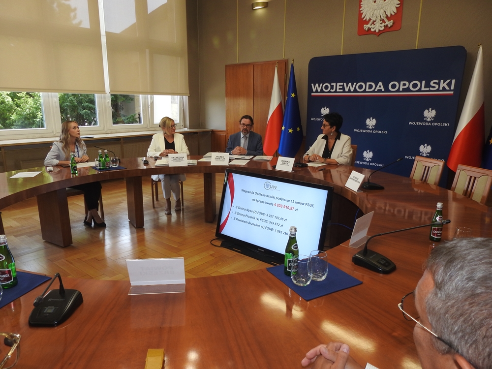 Po powodzi płynie kolejny strumień pieniędzy. Blisko 5 mln zł dla Nysy, powiatu brzeskiego i Prudnika