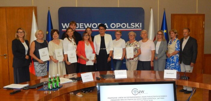 Prawie 400 tys. zł dla aktywnych senior&oacute;w. Będą warsztaty, wyjazdy, rehabilitacja i wolontariat