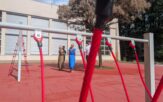 &nbsp;W Niemodlinie szkoła wychodzi z ławek. Najpierw boisko, teraz plac dla najmłodszych