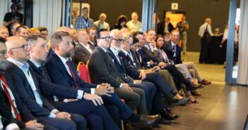Prąd zdecyduje, gdzie powstaną nowe fabryki. Opolszczyzna chce skorzystać z energetycznego biliona