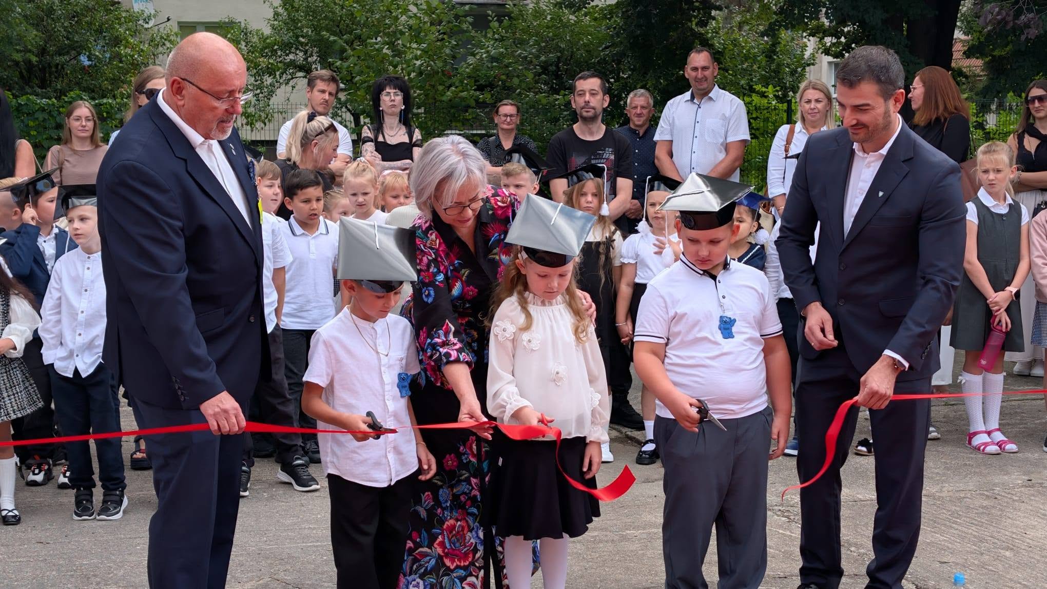 Wakacje się skończyły. Policja liczy wypadki, szkoły uczniów. Teraz najważniejsza jest bezpieczna droga