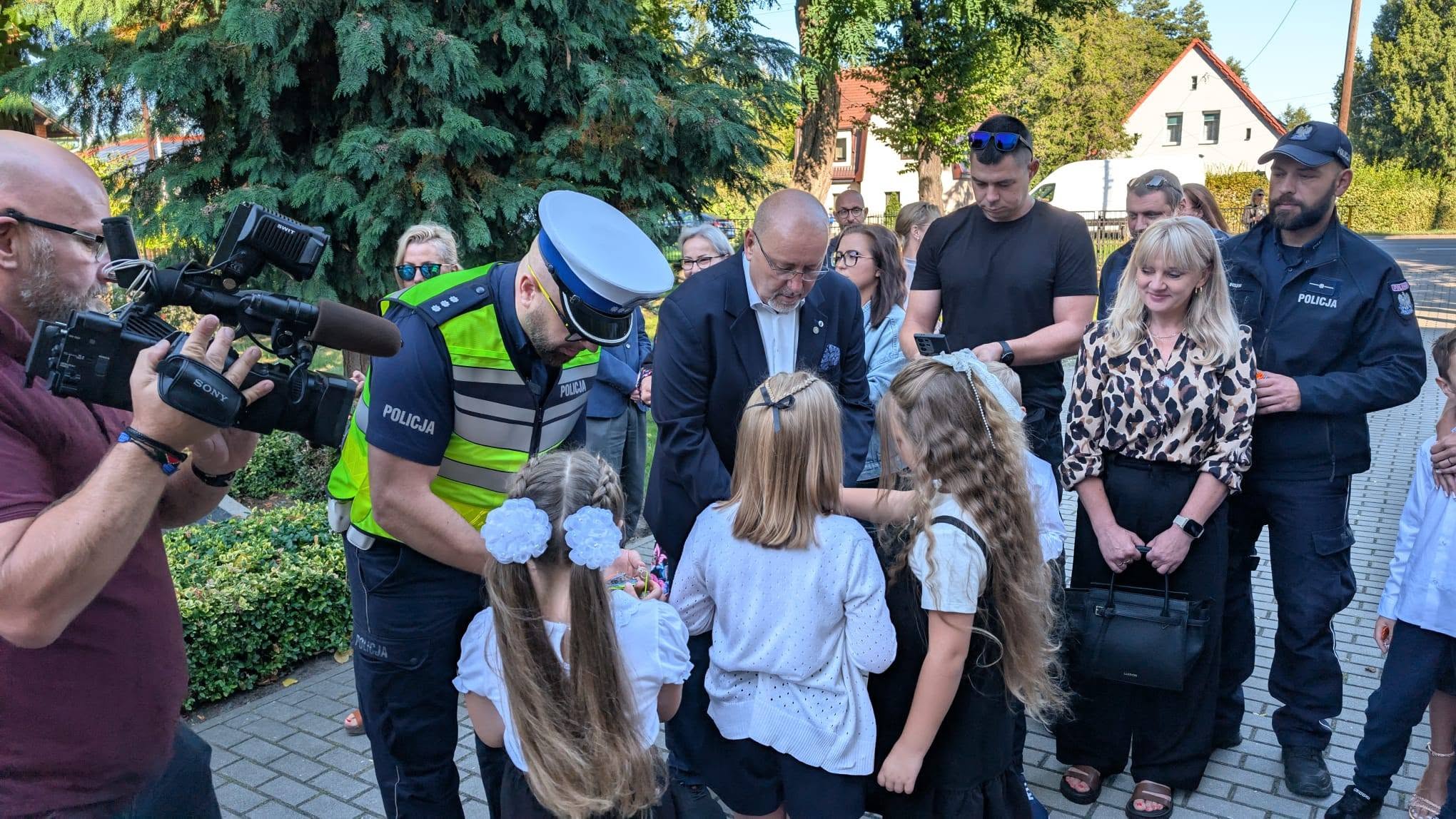 Wakacje się skończyły. Policja liczy wypadki, szkoły uczniów. Teraz najważniejsza jest bezpieczna droga