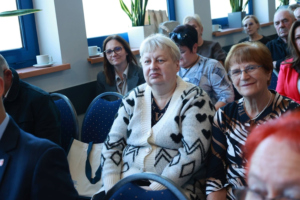 Opolszczyzna się starzeje. Seniorzy nie mogą czekać, aż skończą się konferencje