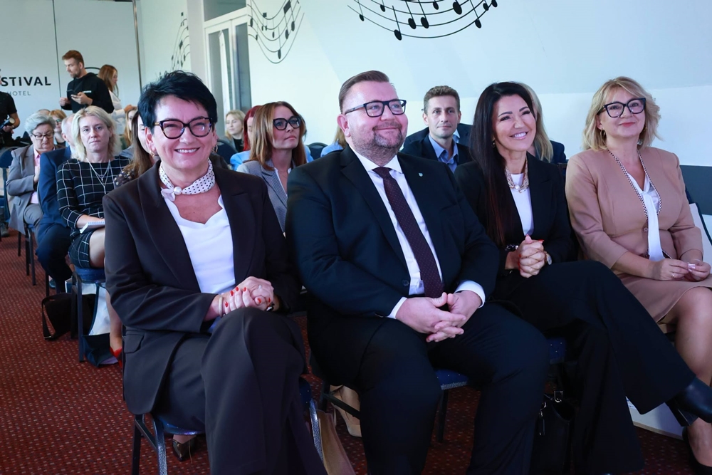 Opolszczyzna się starzeje. Seniorzy nie mogą czekać, aż skończą się konferencje
