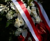 Przy pomniku Armii Krajowej stanęły: uczestniczka Powstania Warszawskiego&nbsp; i niemiecka konsul. W Opolu uczczono Polskie Państwo Podziemne