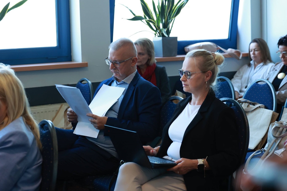 Opolszczyzna się starzeje. Seniorzy nie mogą czekać, aż skończą się konferencje