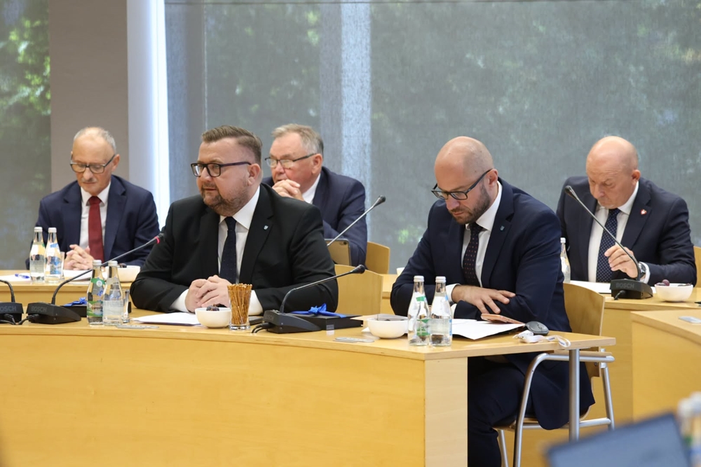 Czochara ogłasza katastrofę. Marszałek mówi: porodówka zostaje