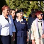 Przy pomniku Armii Krajowej stanęły: uczestniczka Powstania Warszawskiego i niemiecka konsul. W Opolu uczczono Polskie Państwo Podziemne